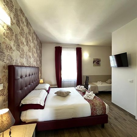 Porta Alla Croce Guest House Флоренція Екстер'єр фото