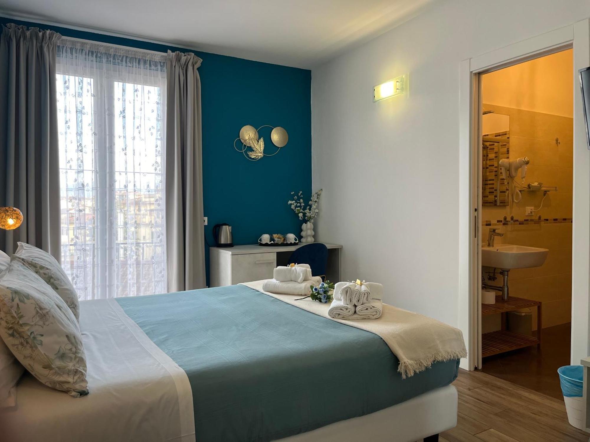 Porta Alla Croce Guest House Флоренція Екстер'єр фото